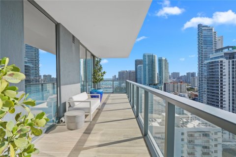 Copropriété à vendre à Miami, Floride: 3 chambres, 254.83 m2 № 1966234 - photo 30