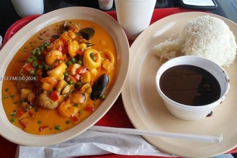 Propiedad comercial en venta en Pompano Beach, Florida № 2054689 - foto 4