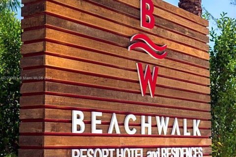 Condominio en venta en Hallandale Beach, Florida, 2 dormitorios, 96.34 m2 № 1949715 - foto 1