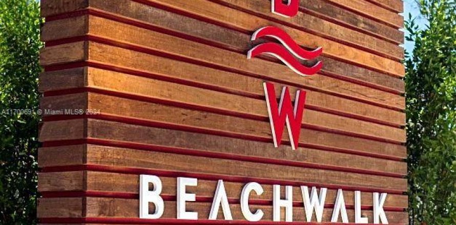 Condominio en Hallandale Beach, Florida, 2 dormitorios  № 1949715