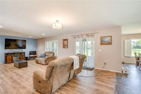 Villa ou maison à vendre à Apollo Beach, Floride: 3 chambres, 244.33 m2 № 1570422 - photo 8