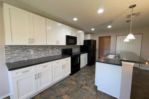Villa ou maison à vendre à Apollo Beach, Floride: 3 chambres, 244.33 m2 № 1570422 - photo 11