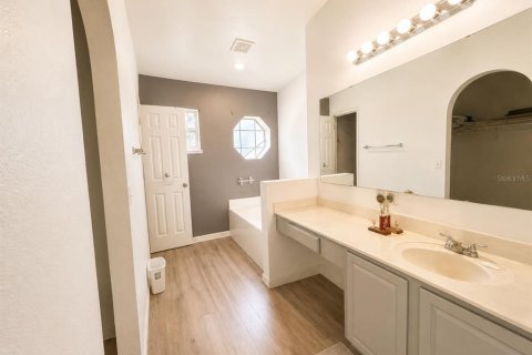 Villa ou maison à vendre à Kissimmee, Floride: 4 chambres, 174.1 m2 № 2138032 - photo 21