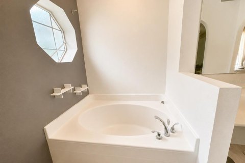 Villa ou maison à vendre à Kissimmee, Floride: 4 chambres, 174.1 m2 № 2138032 - photo 22
