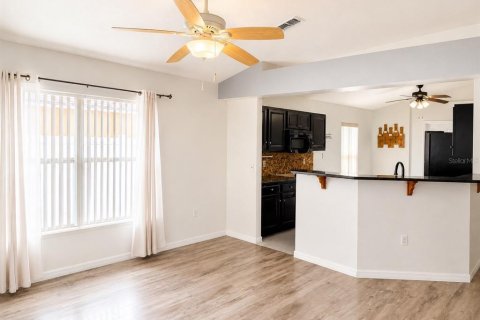 Villa ou maison à vendre à Kissimmee, Floride: 4 chambres, 174.1 m2 № 2138032 - photo 14