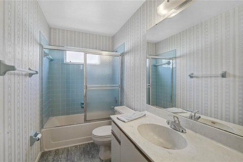 House in Englewood, Florida 2 bedrooms, 139.17 sq.m. № 1528395 - photo 21