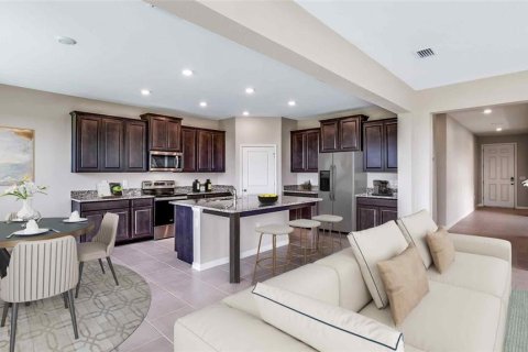 House in Zephyrhills, Florida 5 bedrooms, 369.29 sq.m. № 1873852 - photo 7