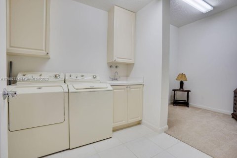 Copropriété à louer à St. Lucie, Floride: 2 chambres, 184.78 m2 № 1959754 - photo 12