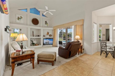 House in Sarasota, Florida 4 bedrooms, 223.43 sq.m. № 2092070 - photo 23