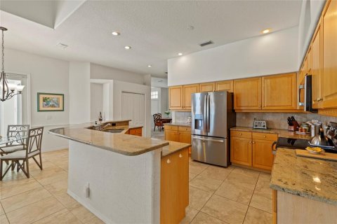House in Sarasota, Florida 4 bedrooms, 223.43 sq.m. № 2092070 - photo 17