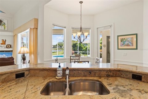 House in Sarasota, Florida 4 bedrooms, 223.43 sq.m. № 2092070 - photo 20