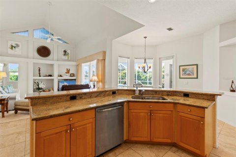 House in Sarasota, Florida 4 bedrooms, 223.43 sq.m. № 2092070 - photo 21