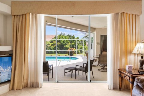 House in Sarasota, Florida 4 bedrooms, 223.43 sq.m. № 2092070 - photo 25