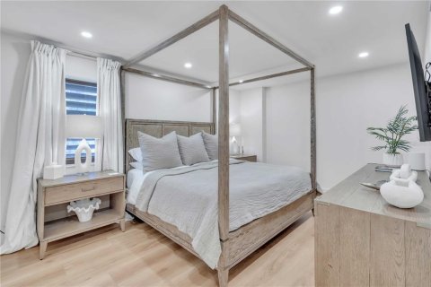 Condo in Longboat Key, Florida, 3 bedrooms  № 1157140 - photo 12