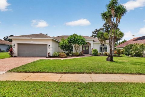Casa en Tarpon Springs, Florida 3 dormitorios, 170.29 m2 № 2371157