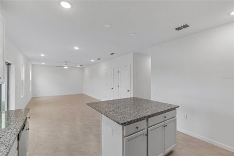 Villa ou maison à vendre à Davenport, Floride: 4 chambres, 201.69 m2 № 2127146 - photo 6