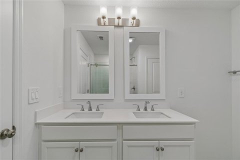 Villa ou maison à vendre à Davenport, Floride: 4 chambres, 201.69 m2 № 2127146 - photo 22