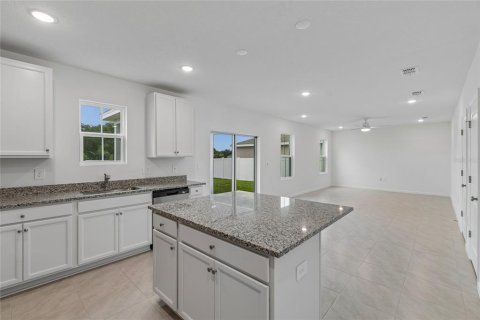 Villa ou maison à vendre à Davenport, Floride: 4 chambres, 201.69 m2 № 2127146 - photo 1