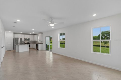 Villa ou maison à vendre à Davenport, Floride: 4 chambres, 201.69 m2 № 2127146 - photo 13