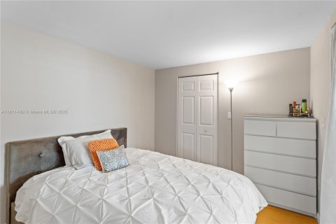 Купить кондоминиум в Майами, Флорида 2 спальни, 89.56м2, № 1752002 - фото 13