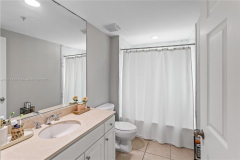 Купить кондоминиум в Майами, Флорида 2 спальни, 89.56м2, № 1752002 - фото 17