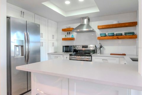 Condominio en alquiler en Saint Pete Beach, Florida, 3 dormitorios, 124.95 m2 № 1577424 - foto 8