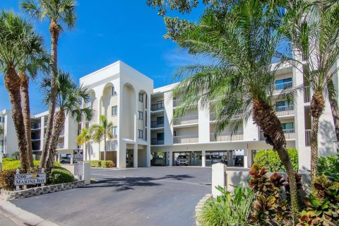 Condominio en alquiler en Saint Pete Beach, Florida, 3 dormitorios, 124.95 m2 № 1577424 - foto 1
