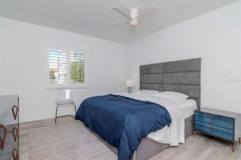 Condominio en alquiler en Saint Pete Beach, Florida, 3 dormitorios, 124.95 m2 № 1577424 - foto 17