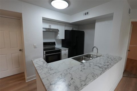 Купить кондоминиум в Киссимми, Флорида 6 комнат, 89.84м2, № 1916273 - фото 4