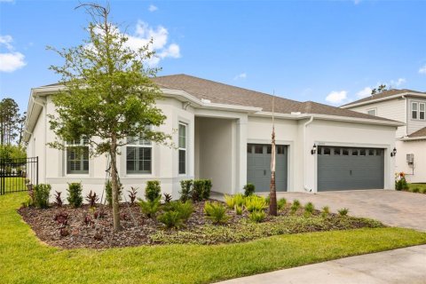 House in Montverde, Florida 3 bedrooms, 276.48 sq.m. № 2114086 - photo 24