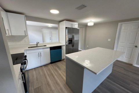 Casa en venta en Hudson, Florida, 4 dormitorios, 149.57 m2 № 1670159 - foto 7