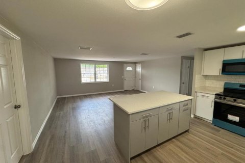Casa en venta en Hudson, Florida, 4 dormitorios, 149.57 m2 № 1670159 - foto 9