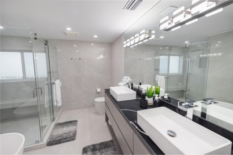 Villa ou maison à louer à Naples, Floride: 4 chambres № 2036832 - photo 24