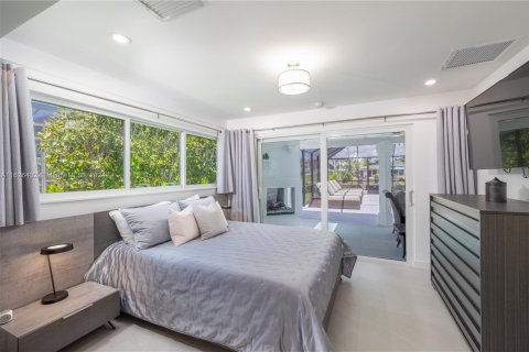 Villa ou maison à louer à Naples, Floride: 4 chambres № 2036832 - photo 25