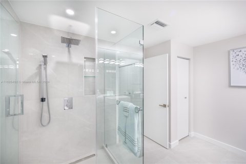 Villa ou maison à louer à Naples, Floride: 4 chambres № 2036832 - photo 28
