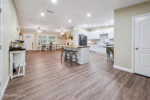 Casa en venta en Brooker, Florida, 3 dormitorios, 207.82 m2 № 1902009 - foto 3