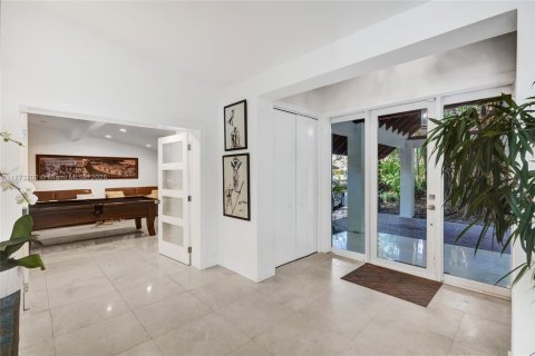 House in Pinecrest, Florida 6 bedrooms, 476.77 sq.m. № 1696751 - photo 4