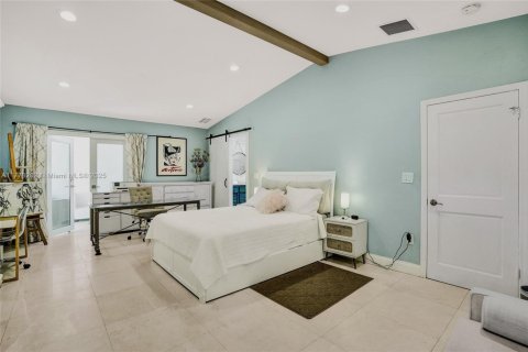 House in Pinecrest, Florida 6 bedrooms, 476.77 sq.m. № 1696751 - photo 29