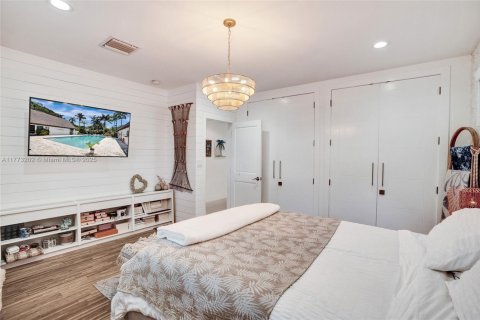 House in Pinecrest, Florida 6 bedrooms, 476.77 sq.m. № 1696751 - photo 22