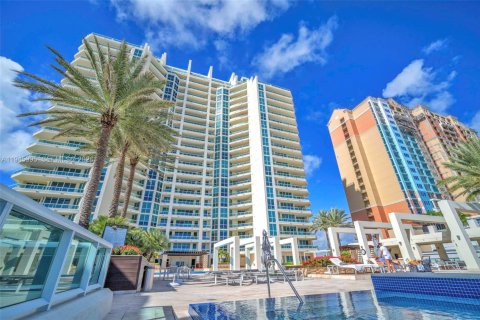 Купить кондоминиум в Форт-Лодердейл, Флорида 3 спальни, 401.34м2, № 2002628 - фото 24