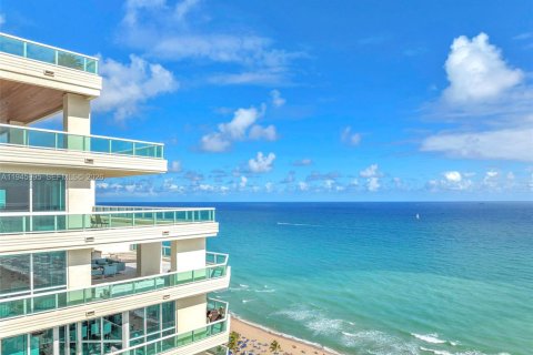 Купить кондоминиум в Форт-Лодердейл, Флорида 3 спальни, 401.34м2, № 2002628 - фото 18