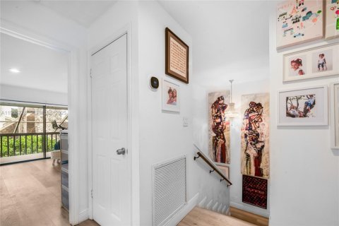 Adosado en venta en South Miami, Florida, 3 dormitorios, 204.38 m2 № 1993899 - foto 20