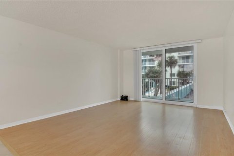 Купить кондоминиум в Дейтона-Бич, Флорида 4 комнаты, 55.74м2, № 1542392 - фото 6