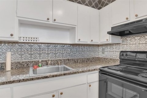 Купить кондоминиум в Дейтона-Бич, Флорида 4 комнаты, 55.74м2, № 1542392 - фото 9