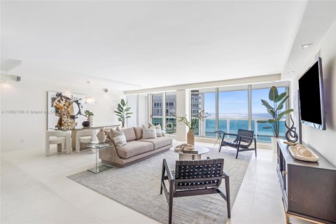 Condominio en venta en Fort Lauderdale, Florida, 2 dormitorios, 174.66 m2 № 2012647 - foto 7