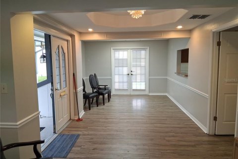 Immobilier commercial à louer à Largo, Floride: 130.06 m2 № 2401138 - photo 12