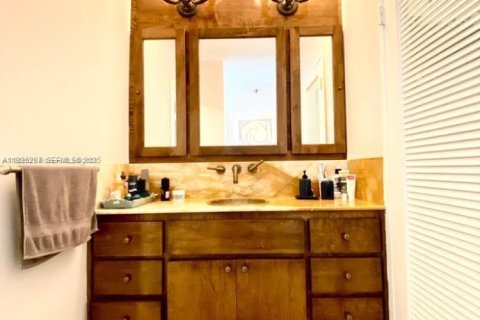 Copropriété à vendre à Miami Beach, Floride: 1 chambre, 80.36 m2 № 1983869 - photo 8