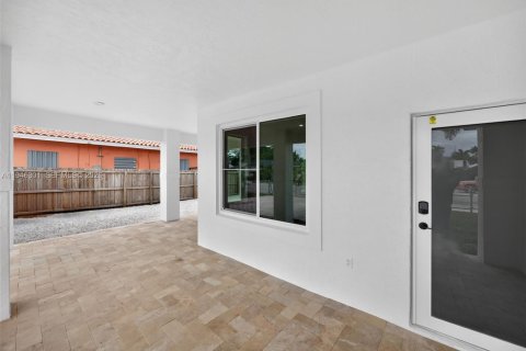 Casa en venta en Homestead, Florida, 3 dormitorios, 123.28 m2 № 2002747 - foto 22