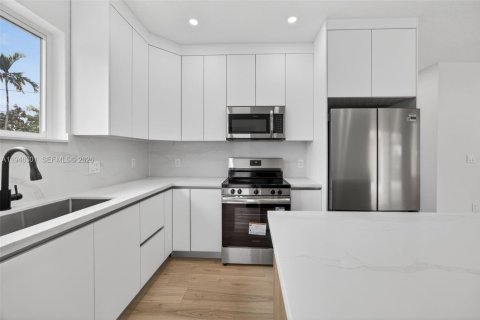 Casa en venta en Homestead, Florida, 3 dormitorios, 123.28 m2 № 2002747 - foto 9