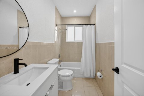 Casa en venta en Homestead, Florida, 3 dormitorios, 123.28 m2 № 2002747 - foto 21